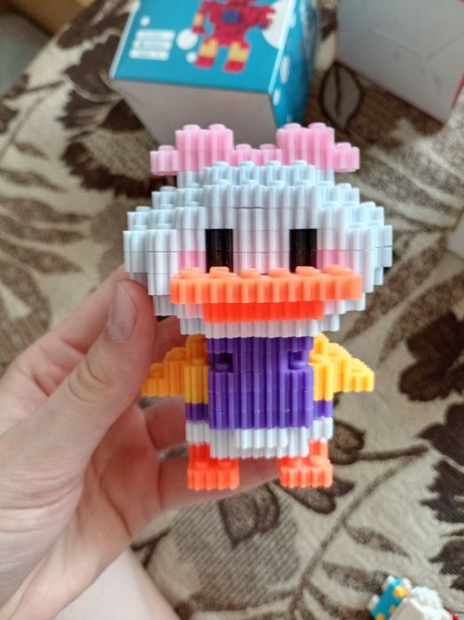 Готовые фигурки из конструктора Bricks