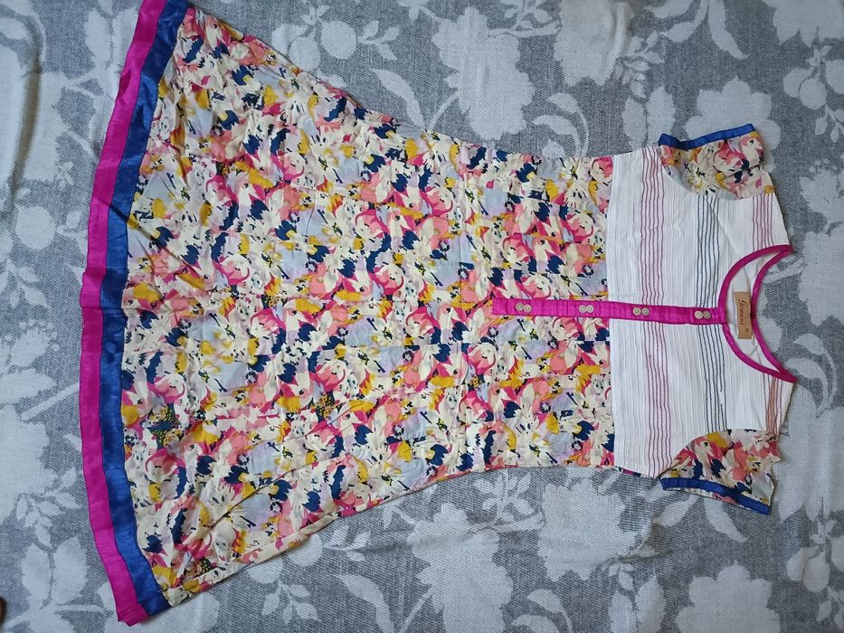 Rochii in stare foarte buna