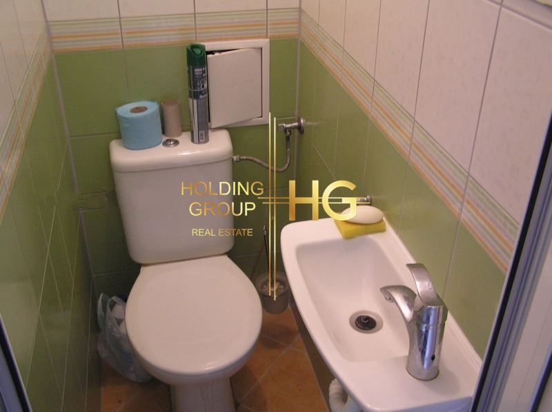 Четиристаен апартамент в кв. Левски