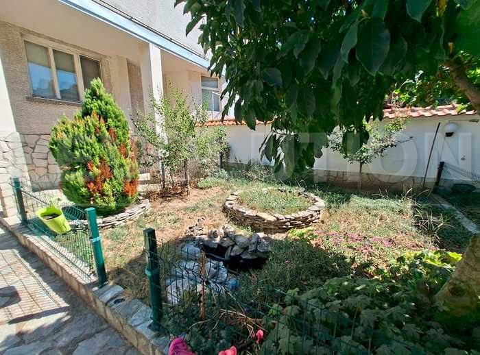 Продава се Къща в Дупница - 248 кв.м за 718 €/кв.м - Снимка #4