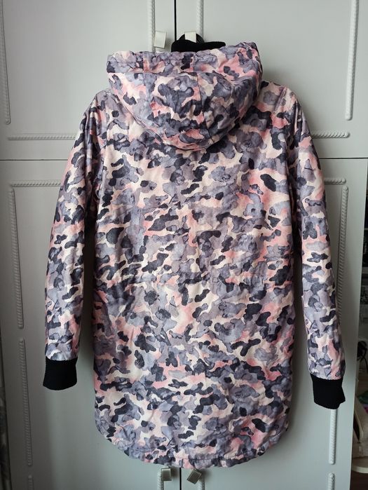 Отличные куртка, рубашка и платье для девочки подростка