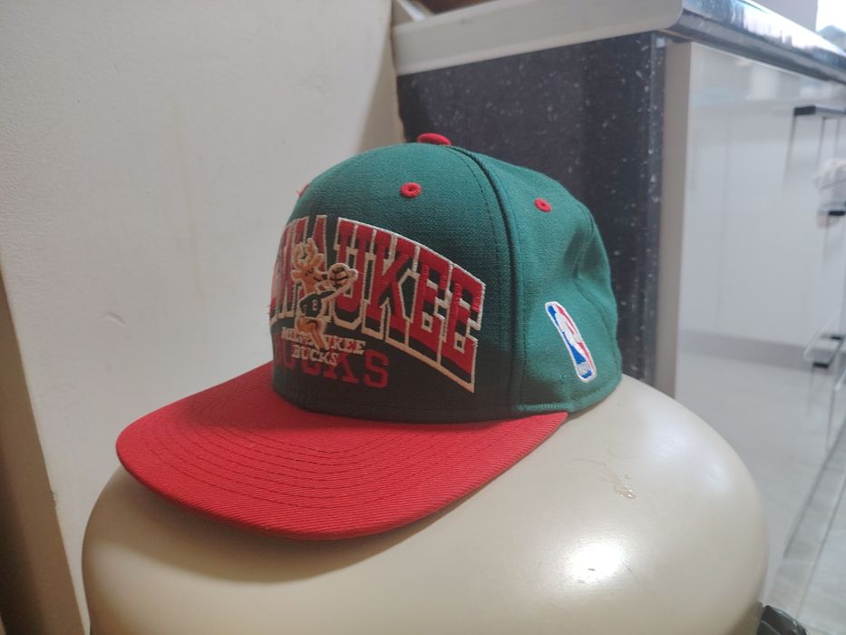 Sapca Mitchell and Ness NBA Milwaukee