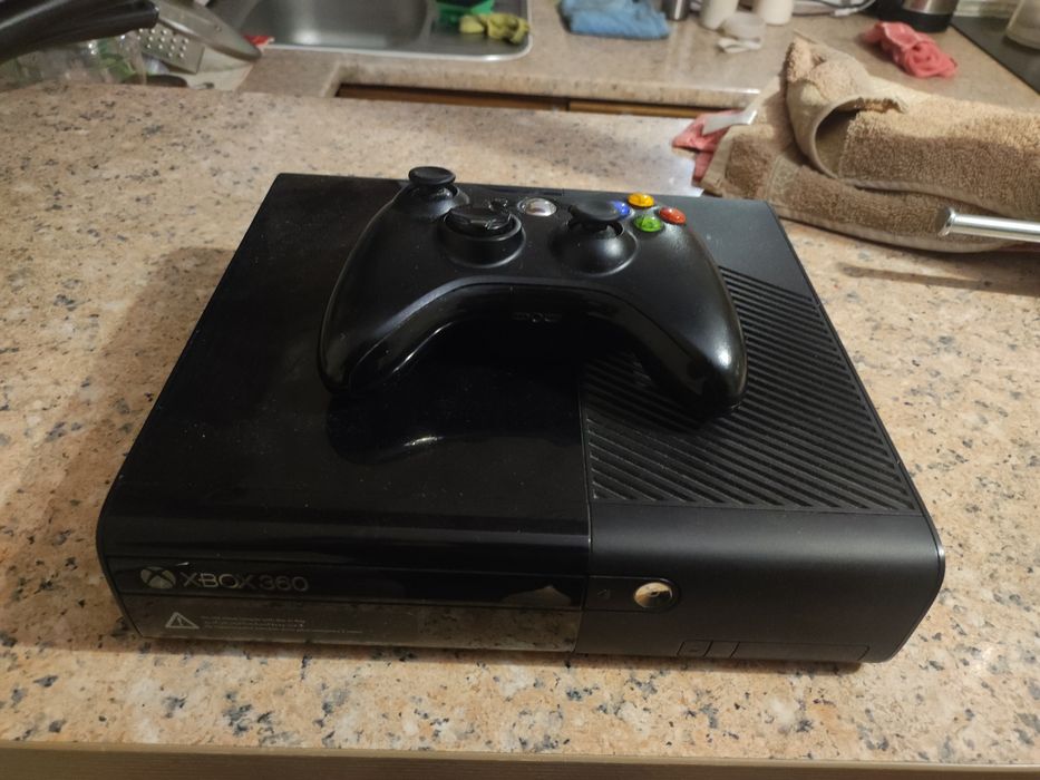 Игровая приставка Xbox 360 Freeboot