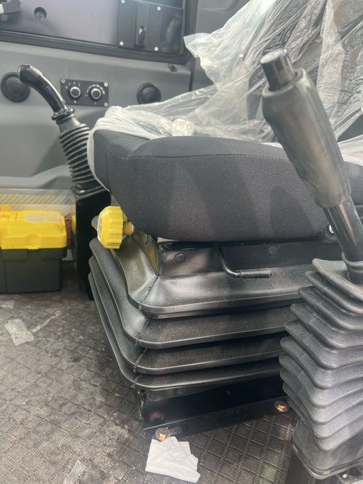 Фронтальный погрузчик