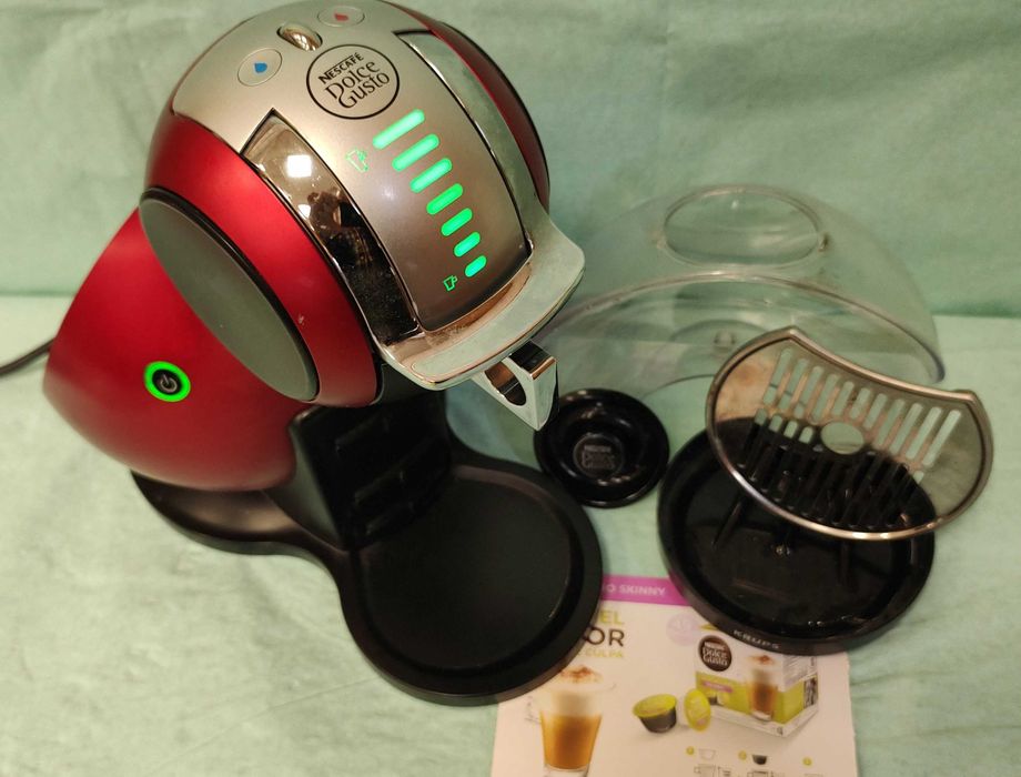 Кафемашина с гаранция 1 година NESCAFÉ® Krups automat Melody.Red