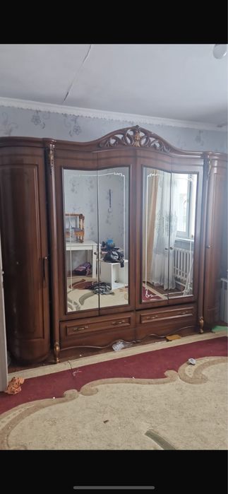Шкаф для одежды. Состояние отличные.