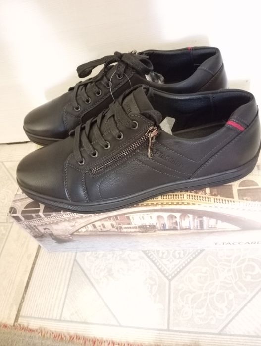 Продам мужскую обувь