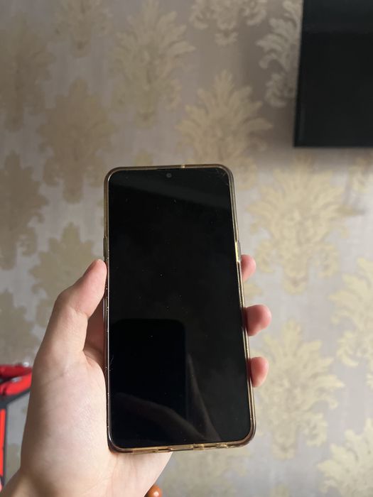 Samsung телефон