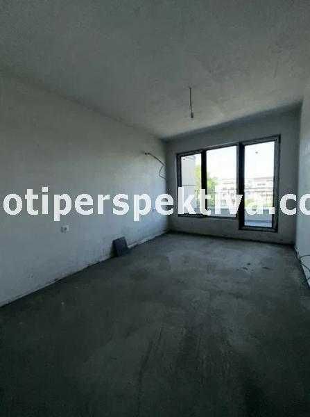 Продава се Двустаен апартамент в Пловдив, Остромила - 70 кв.м за 1529 €/кв.м - Снимка #2