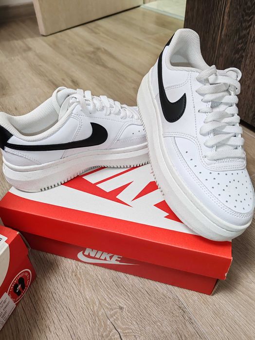 Маратонки NIKE W COURT vision