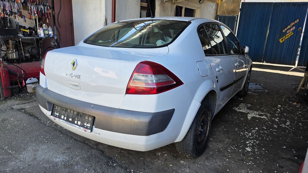 Faruri,aripi,capota,bara megane 2