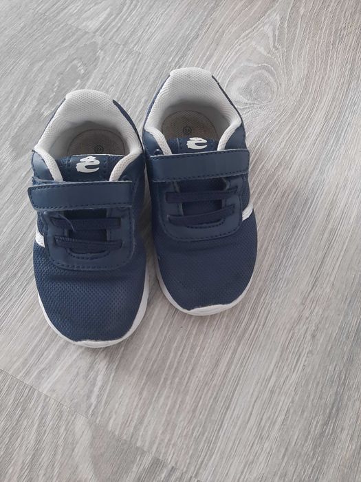 Vand adidasi copii marimea 24