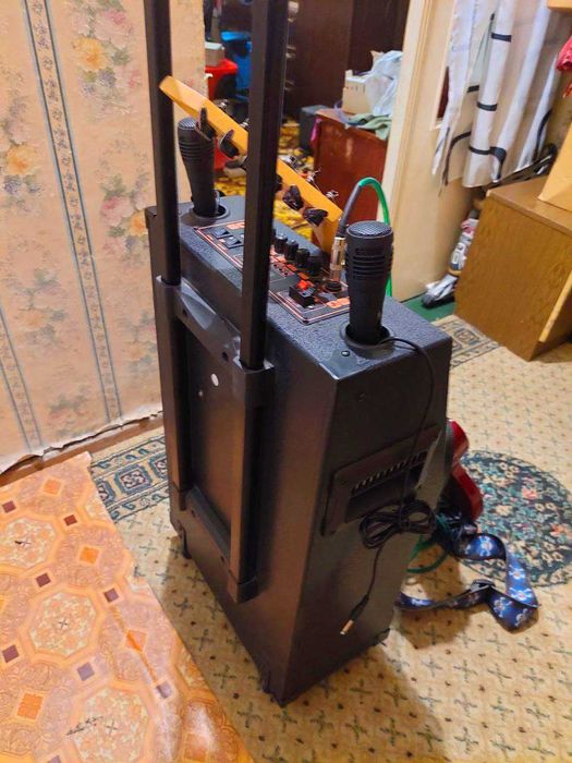 Продам акустическую колонку с подключением  музыкальных инструментов