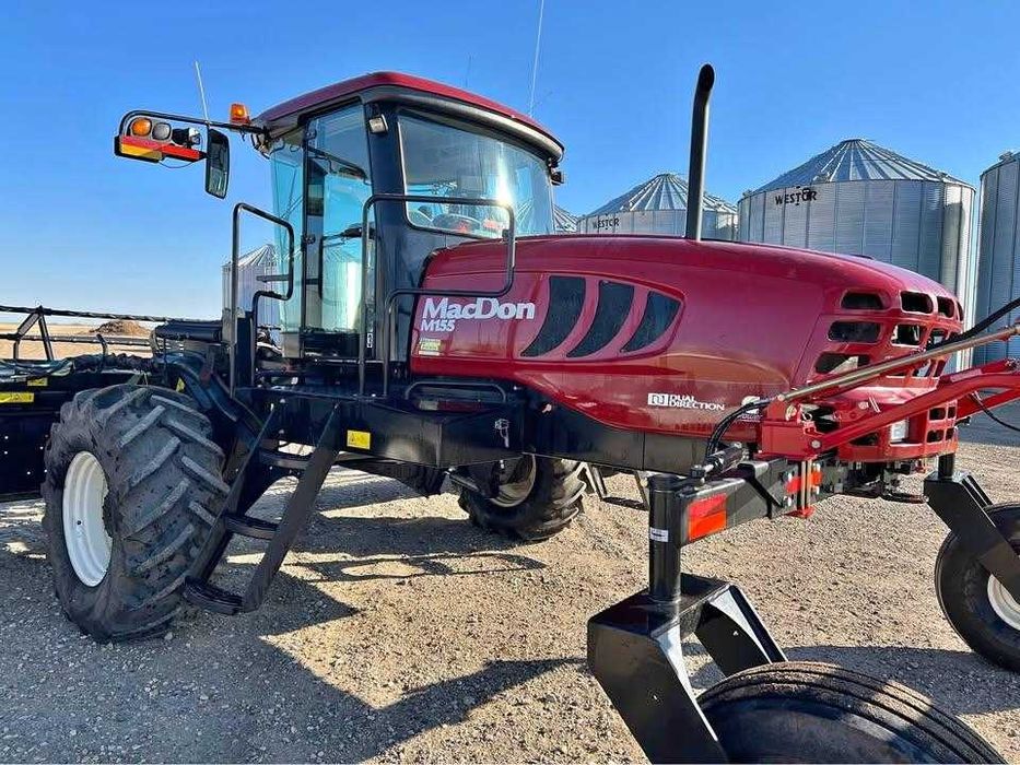 Самоходная жатка  MacDon M155