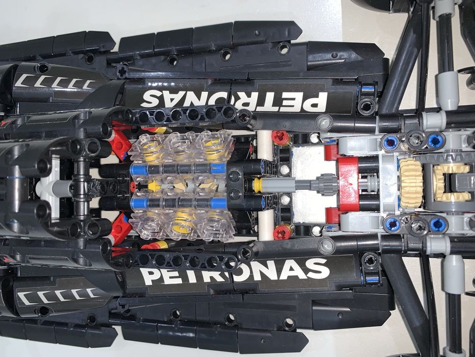 LEGO Technic Mercedes-AMG F1 W14 E Performance