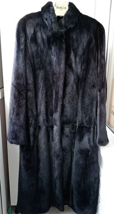 Продам норковую шубу