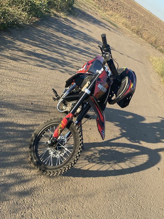 Cross 125cc 4700 lei negociabil