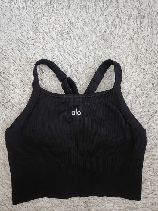 Alo yoga спортно бюстие