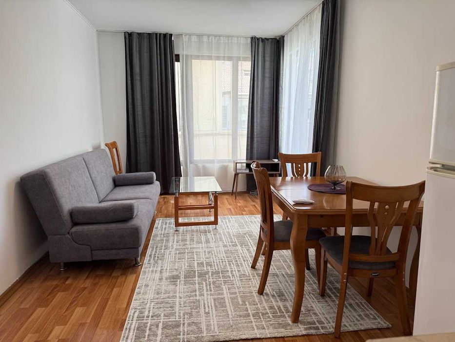 Дава се под наем Двустаен апартамент в Варна, Завод Дружба - 67 кв.м за 475 € - Снимка #2