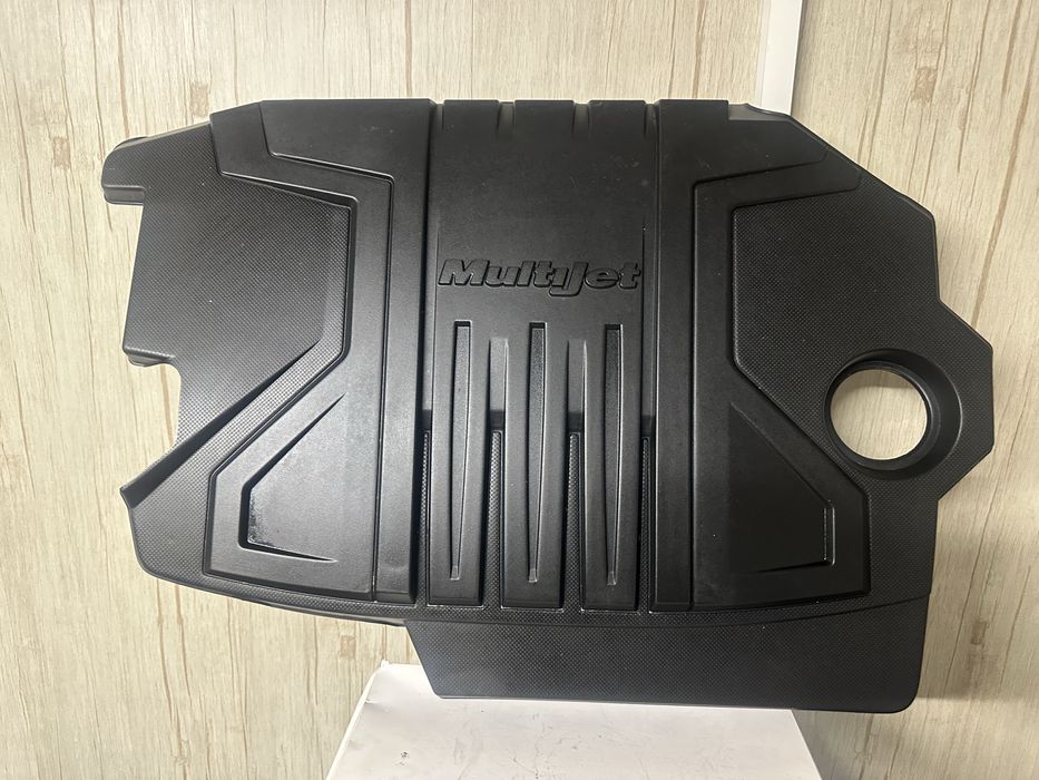 Капак двигател за 1.9 multijet Fiat