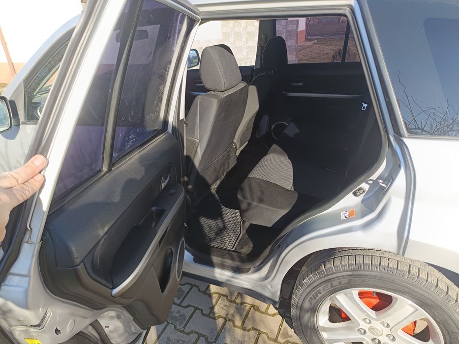 Vând Suzuki Grand Vitara 2.0 benzina an 2006
