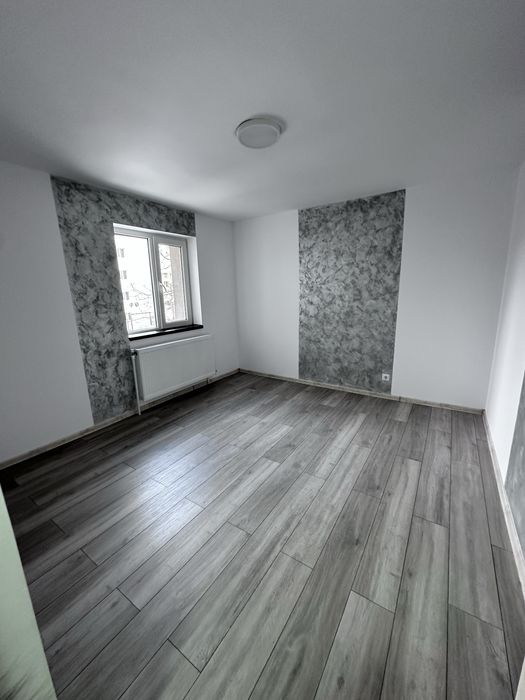 Apartament 2 camere etaj 1 - Renovat - decomandat - zona excelenta
