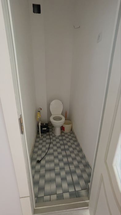 Kvartira qizlar uchun sheriklikga