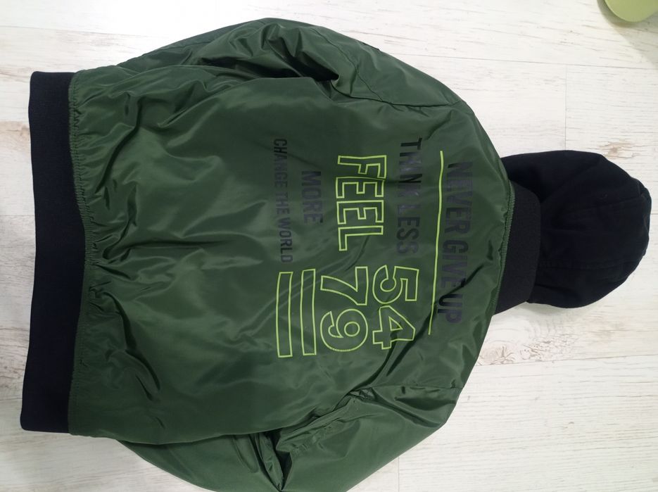 Детско яке с качулка