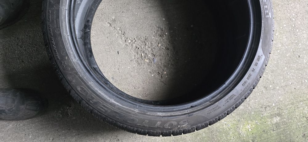 275 35 20 / 275/35/20 Pirelli Runflat, set 2 buc