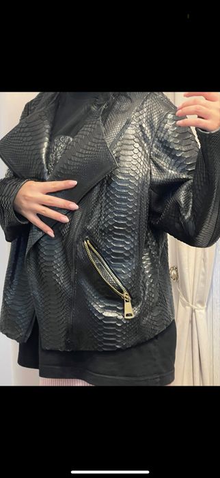 Vând geantă originală Gucci și geacă din piele de piton natural