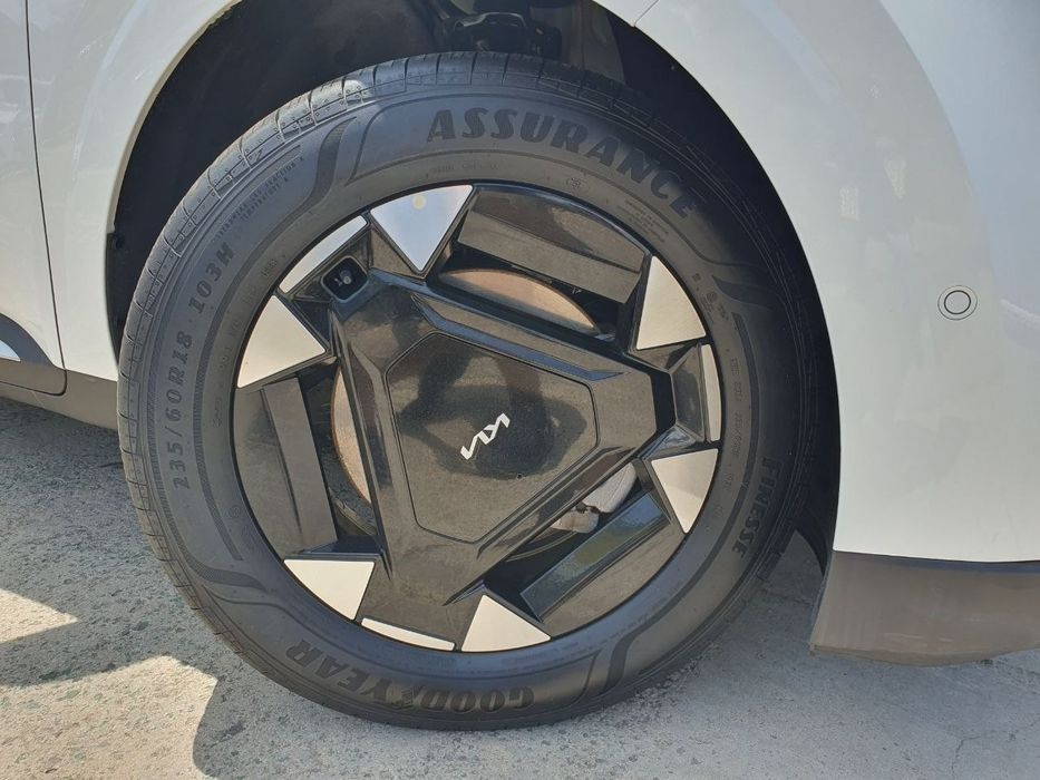 KIA Carnival Gibrid