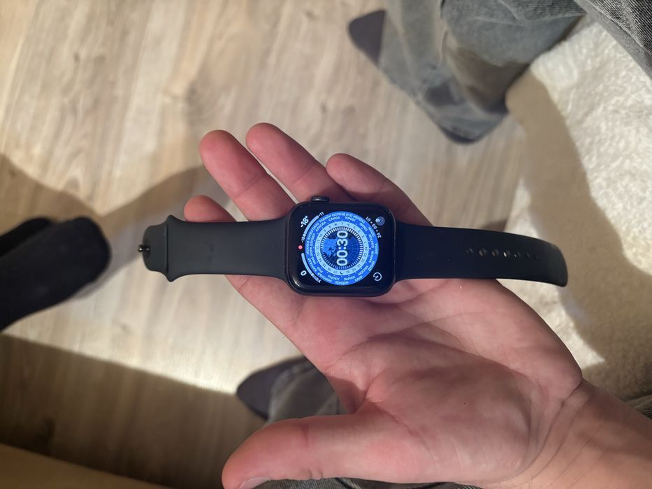 Часы Apple Watch SE,2