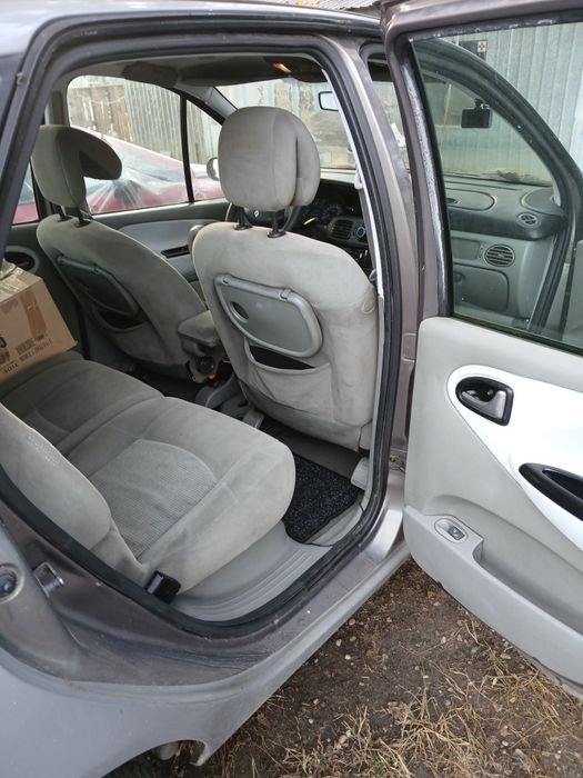 RENAULT Scenic 0 — imagine 5