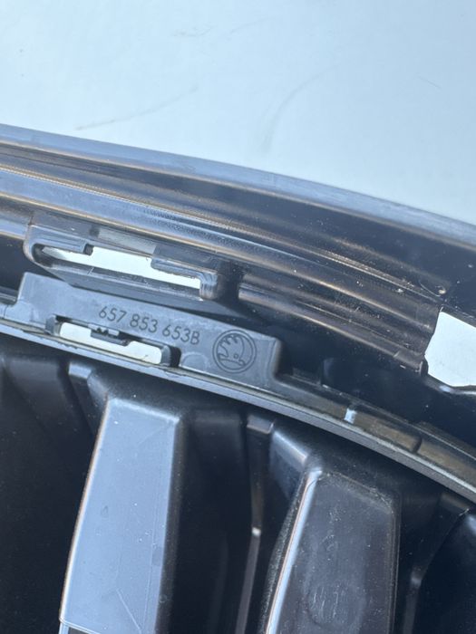 Grilă centrală Skoda Scala 2019-2023  657853653b
