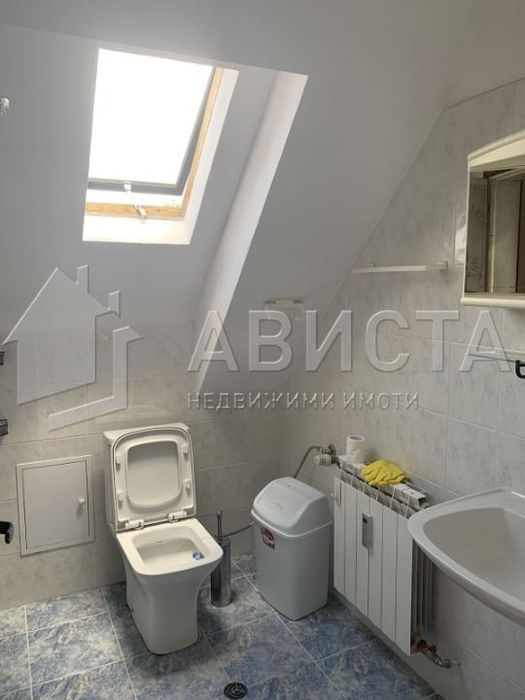 Дава се под наем Тристаен апартамент в София, Център - 70 кв.м за 790 € - Снимка #4