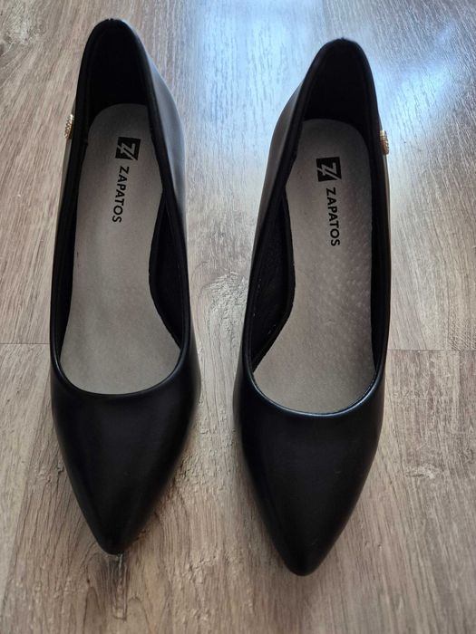 Pantofi cu toc gros eleganti negri masura 35