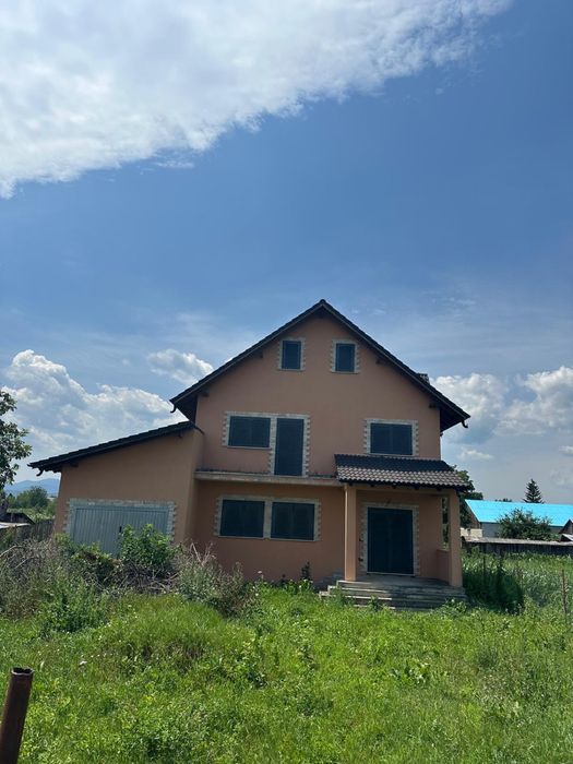Casa de vanzare