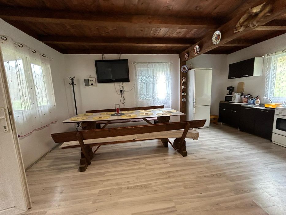 Închiriez cabana in zona frumoasa !Disponibilă de 1Mai!