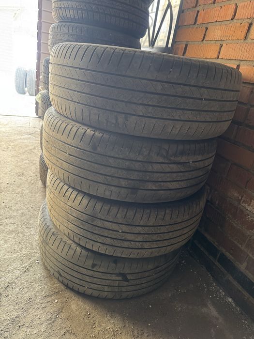 Продается шина Bridgestone, размер 235/55/19