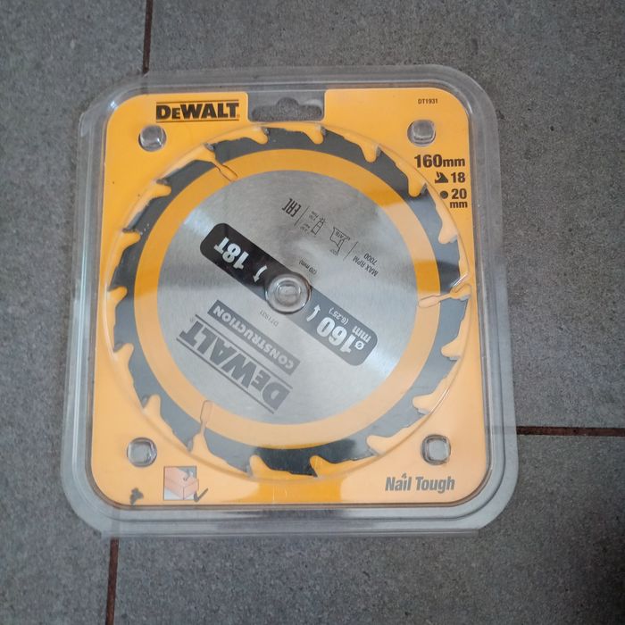 Circular dewalt 18V 2,4Ah cu pânză videa