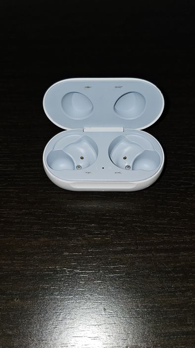 Vând Samsung Galaxy Buds FE, căști wireless, stare foarte buna
