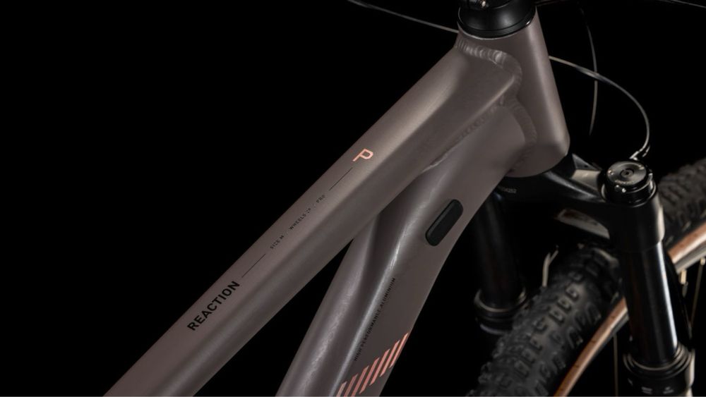 Bicicleta CUBE 2025 - 27.5"