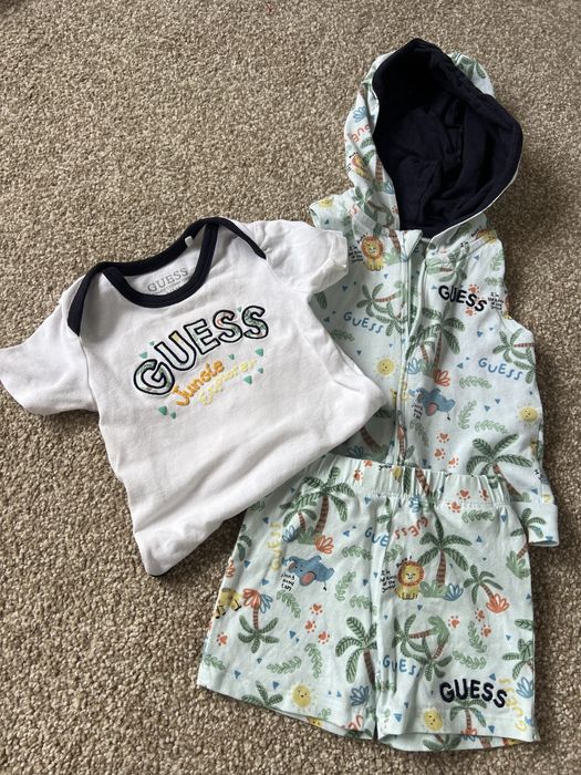 Дрехи     Guess