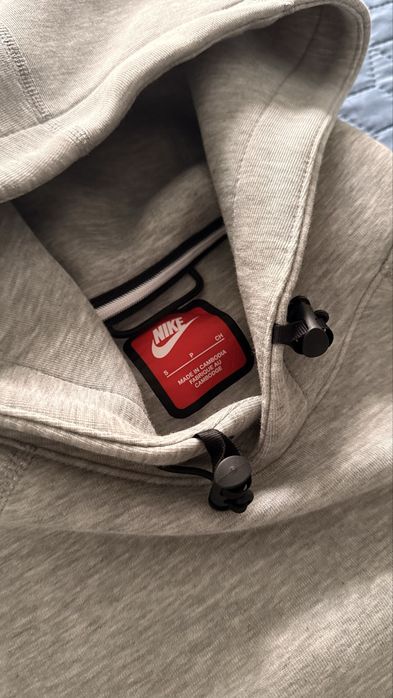 Nike tech fleece ХУДИ размер S