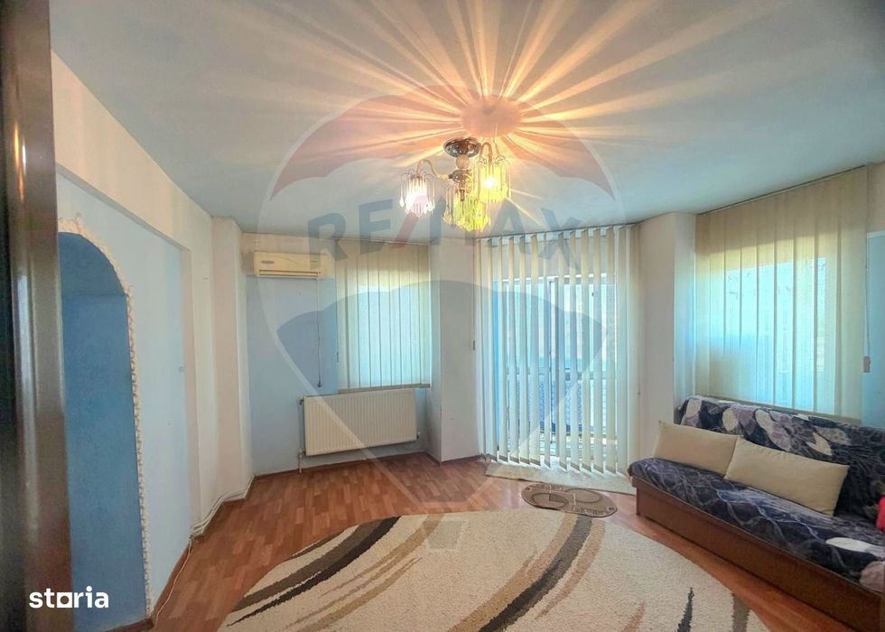Apartament de vânzare 2 camere semidecomandate strada Republicii