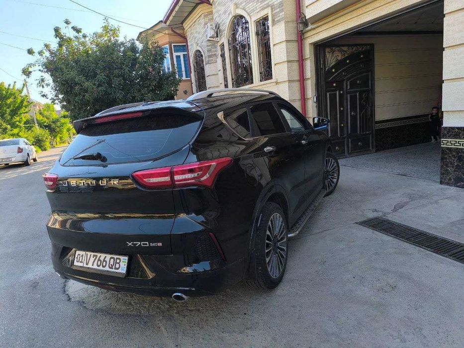 Jetour X70 Restyling 7 kishilik sotiladi