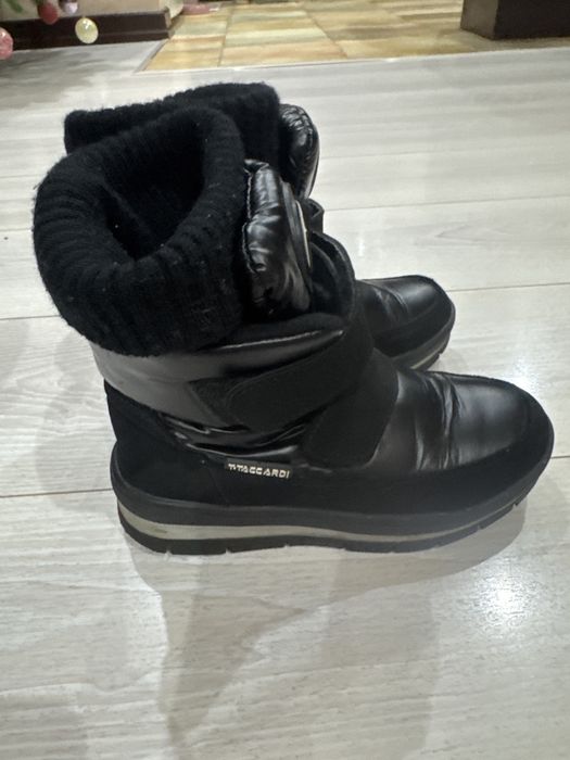 Продам полуботинки на девочку