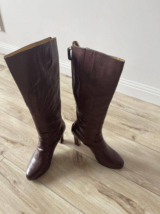 Продам женские сапоги