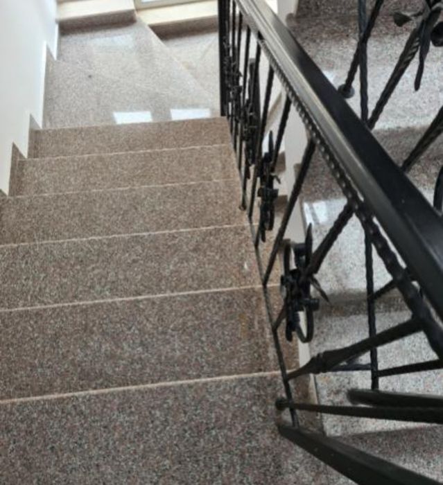 Трестаен обзаведен, нов, Пловдив,  център