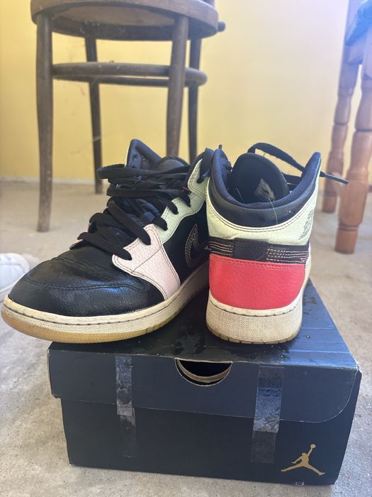 Adidasi Jordan 1